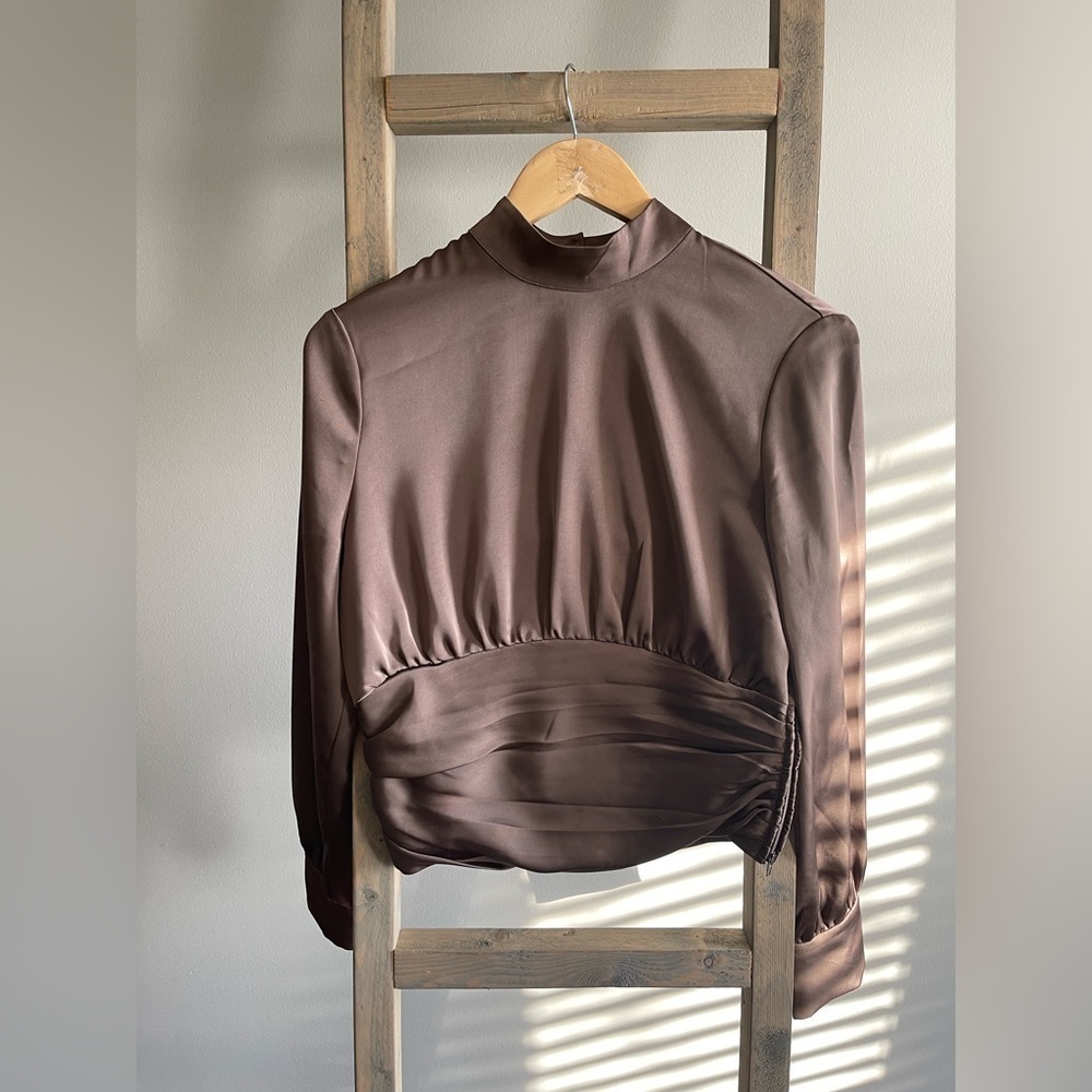 House of Harlow 1960 long sleeve mock neck blouse
